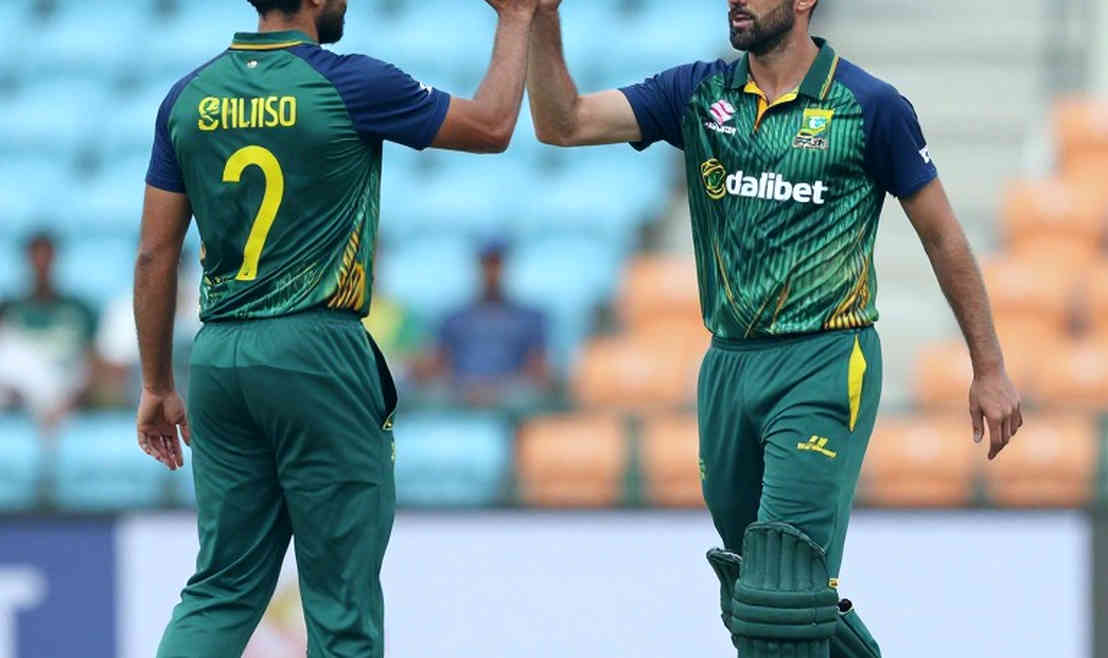 পঞ্চাশ ওভার মরে যায়নি — বোর্ডগুলো ওর শ্বাস চেপে ধরেছিল