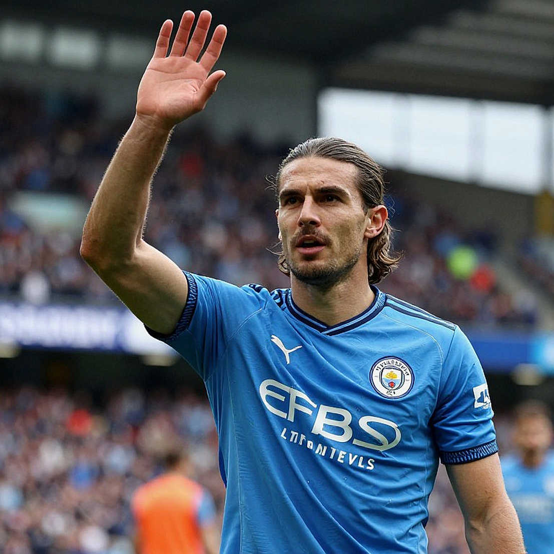 Reading the Transfer Window Past the Noise: The Football Written in Contract Clauses Reading the Transfer Window Past the Noise: The Football Written in Contract Clauses