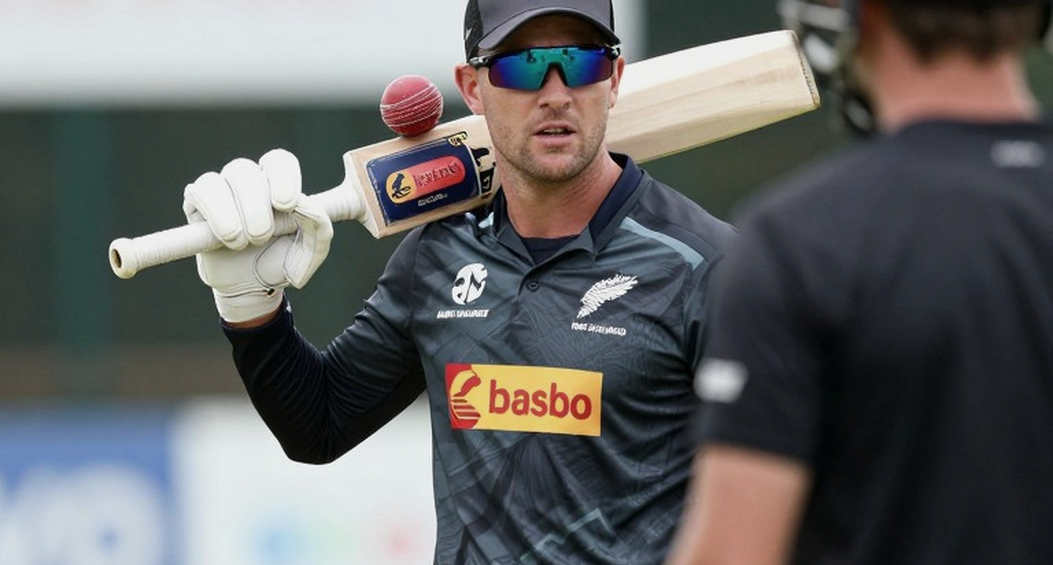 Resistance Under WACA Cloud: Clayton's 82, Peirson's 65* and the Rhythm of Rain Resistance Under WACA Cloud: Clayton's 82, Peirson's 65* and the Rhythm of Rain