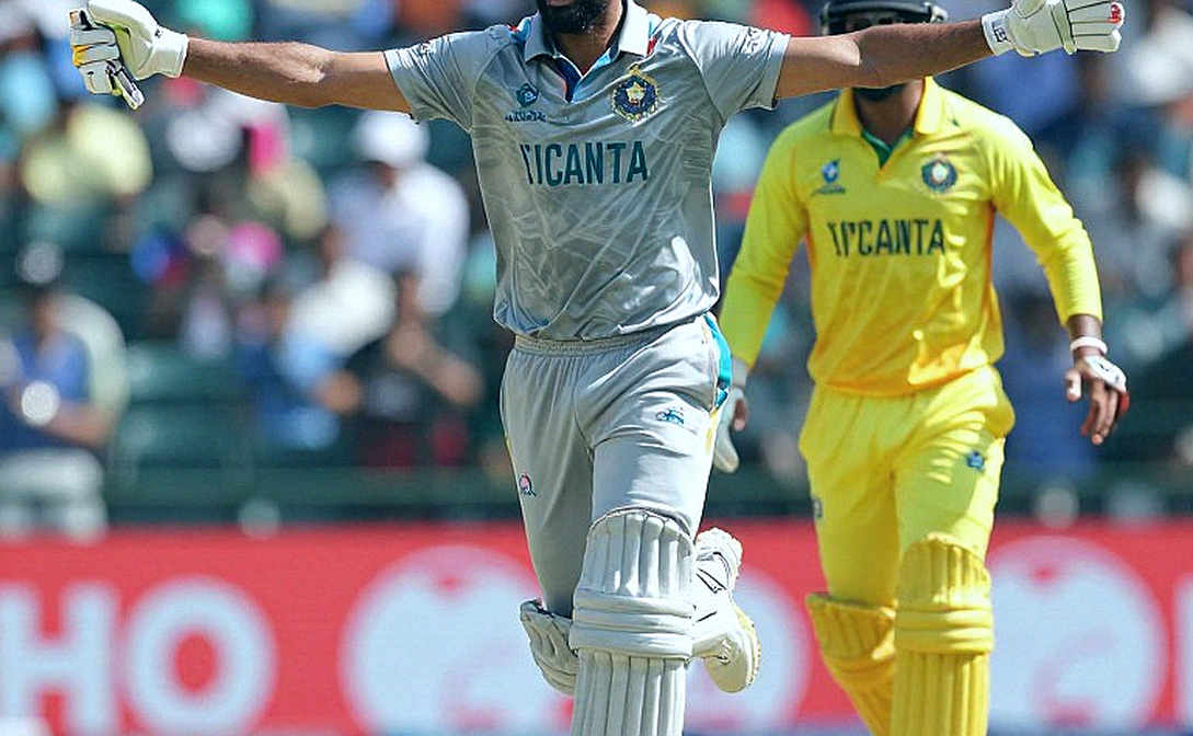 Blockchain Money in Cricket's Transfer Market: From the Chattogram Wire to the Big-League Deal Room Blockchain Money in Cricket's Transfer Market: From the Chattogram Wire to the Big-League Deal Room