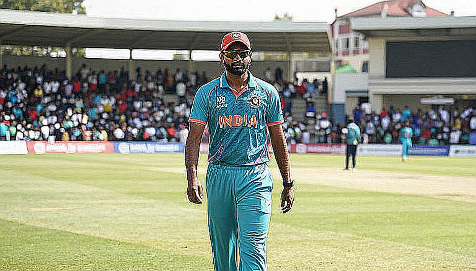 ১৮ টেস্টের খতিয়ান: ধনঞ্জয় ডি সিলভার অধিনায়কত্ব ইস্তফা আর শ্রীলঙ্কার অসমাপ্ত লেজার