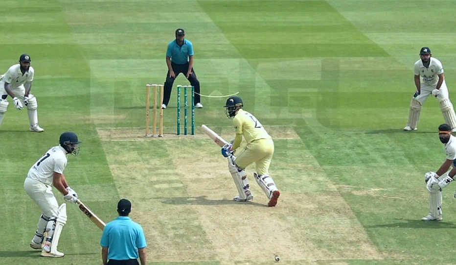 যাচাইয়ের হাফ-স্পেস: ক্রিকেটের ট্রান্সফার-বাজারে ডেটার চেইন ভাঙলে কী থাকে যাচাইয়ের হাফ-স্পেস: ক্রিকেটের ট্রান্সফার-বাজারে ডেটার চেইন ভাঙলে কী থাকে